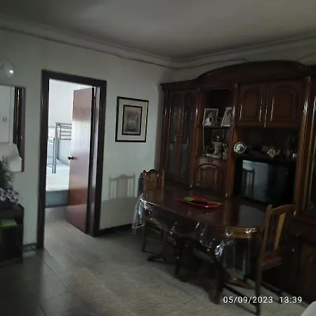 Habitación en casa particular Apto Barcelona C R *